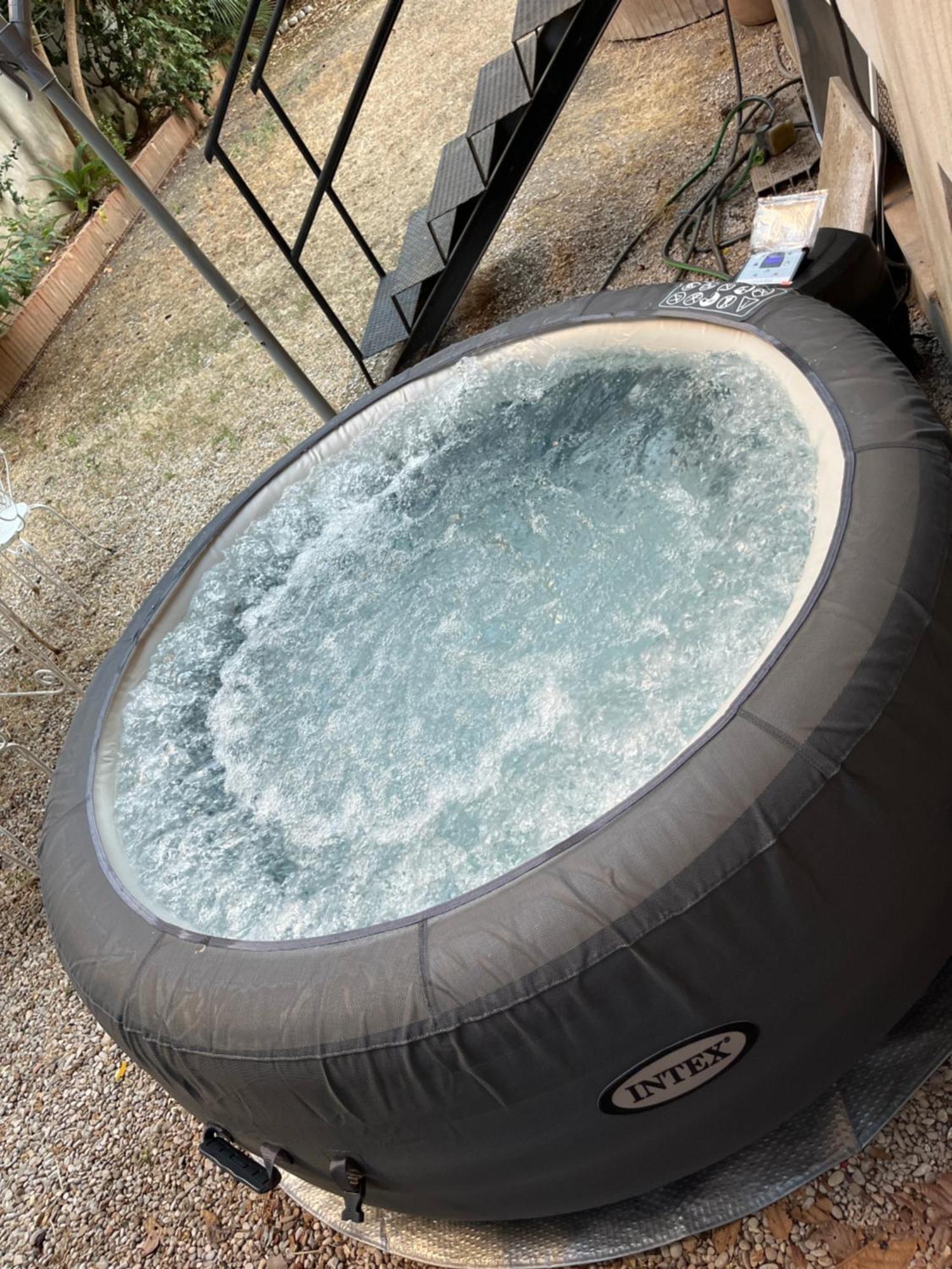 Jacuzzi Sestius Apartamento